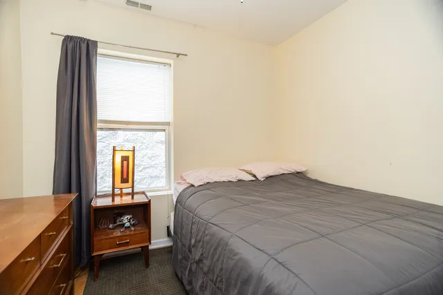 $1,750 | 4750 North Albany Avenue, Unit 3, Chicago, IL 60625