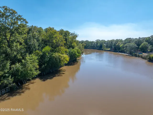 $6,000,000 | 726 East Broussard Road, Lafayette, LA 70508