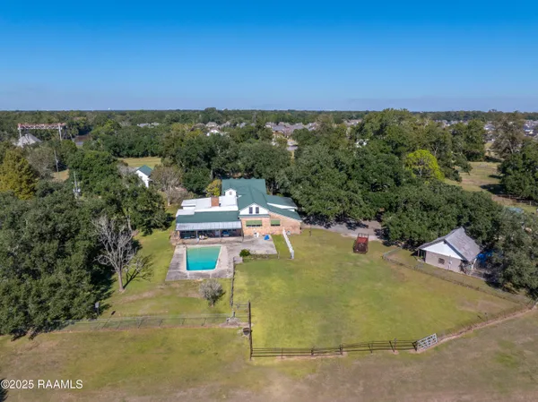 $6,000,000 | 726 East Broussard Road, Lafayette, LA 70508