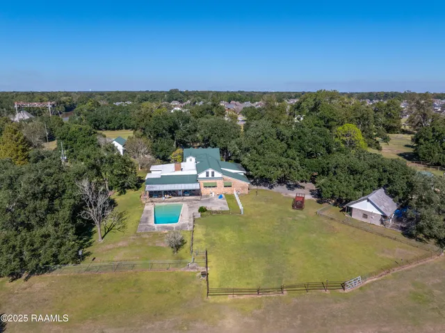 $6,000,000 | 726 East Broussard Road, Lafayette, LA 70508