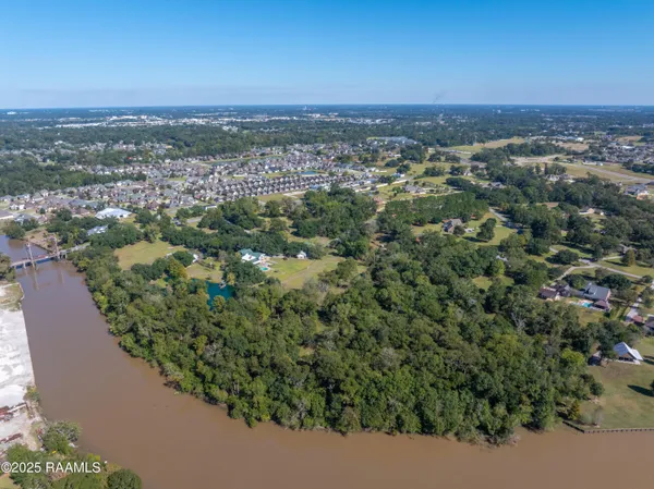 $6,000,000 | 726 East Broussard Road, Lafayette, LA 70508