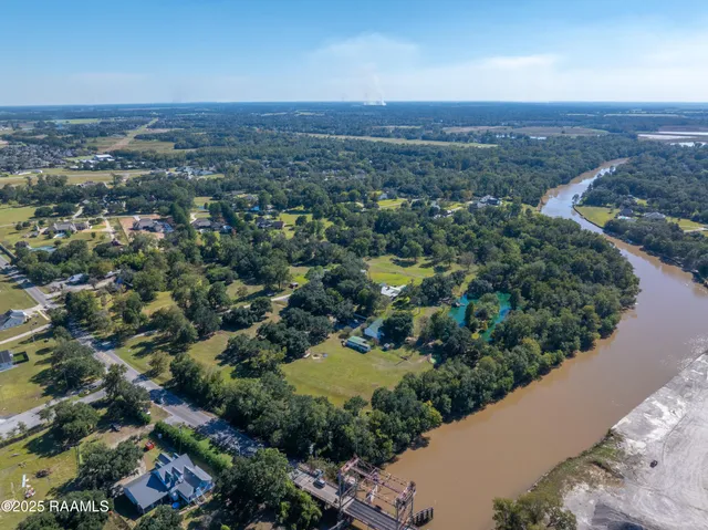 $6,000,000 | 726 East Broussard Road, Lafayette, LA 70508