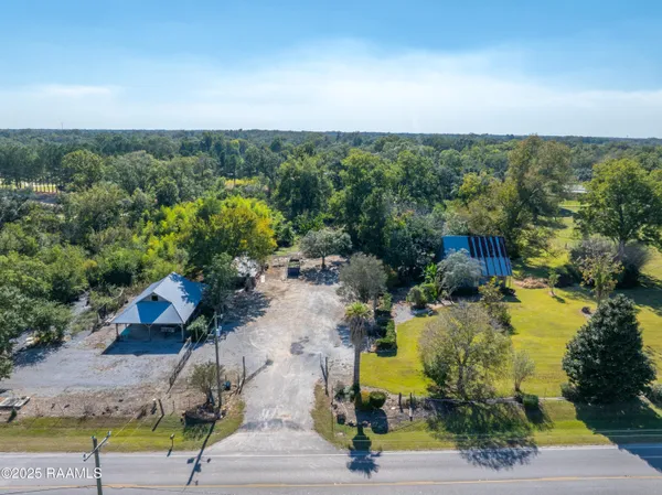 $6,000,000 | 726 East Broussard Road, Lafayette, LA 70508