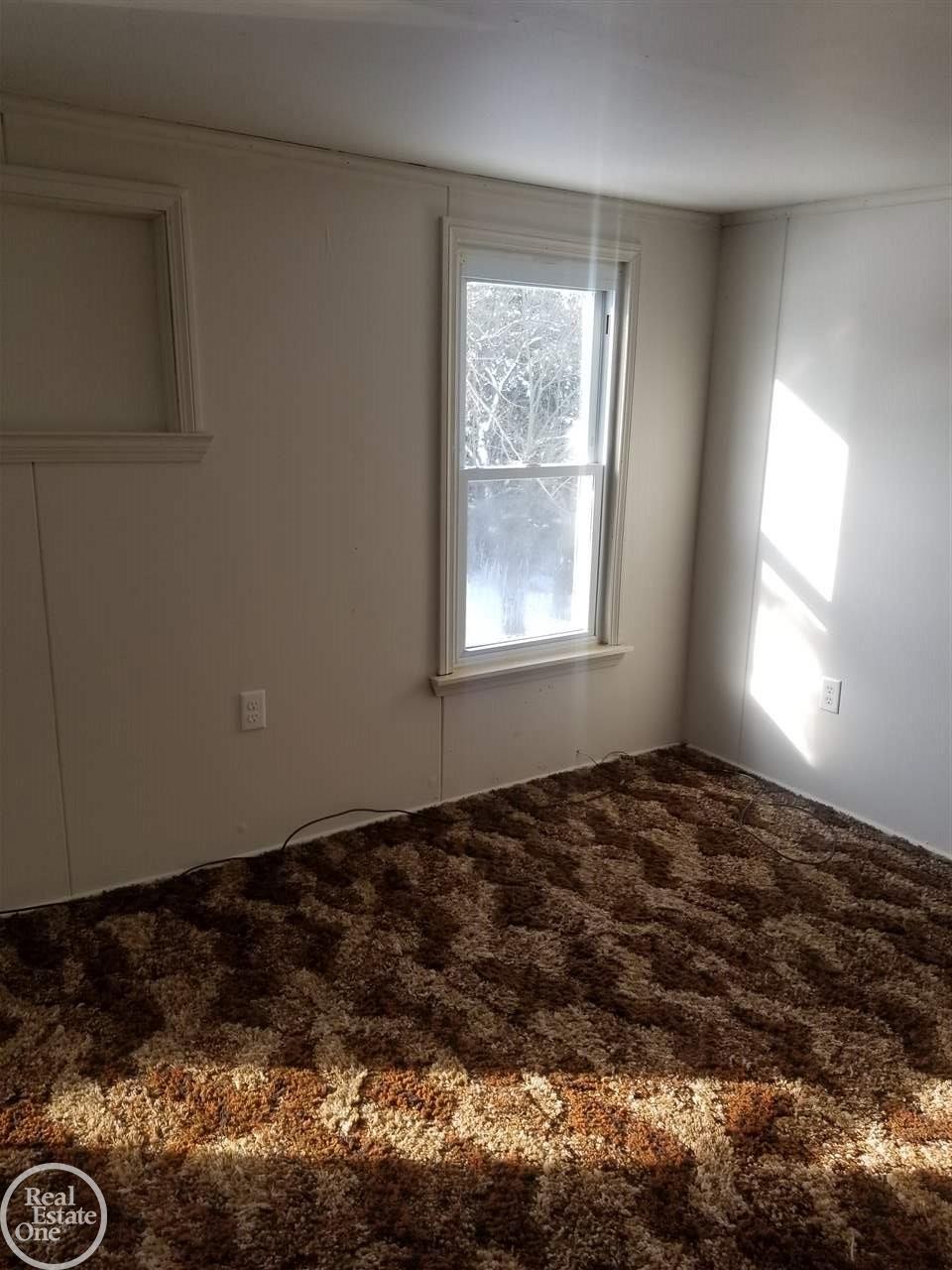 2641 Beach Port Port Huron, MI 48060 - Photo 14 of 21