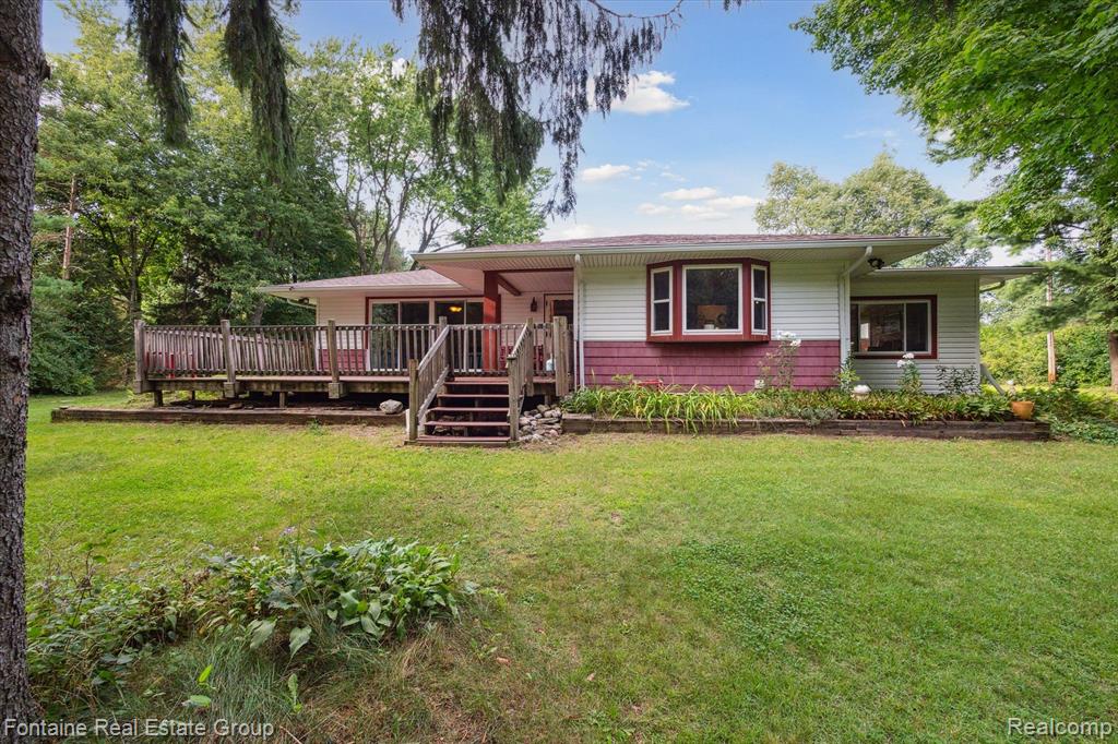 1591 East Wardlow Road Highland, MI 48356 - Photo 3 of 52 Gallery Image 3