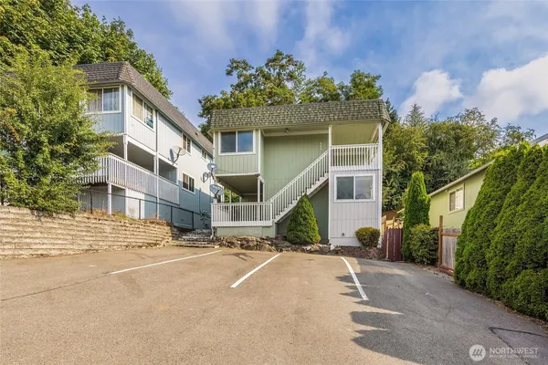 $850,000 | 361 Earlington Avenue Southwest, Renton, WA 98057