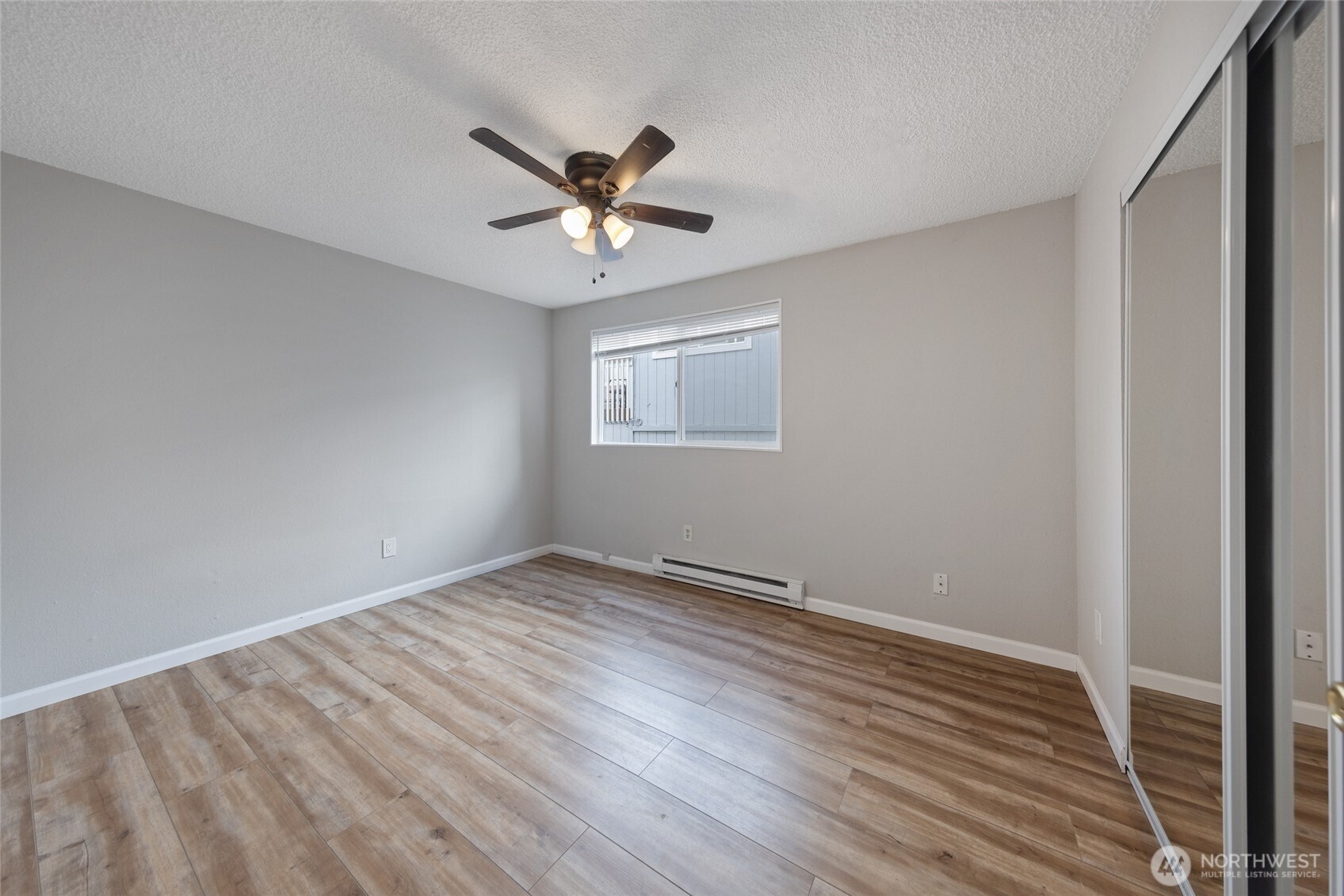 361 Earlington Avenue Southwest Renton, WA 98057 - Photo 13 of 32