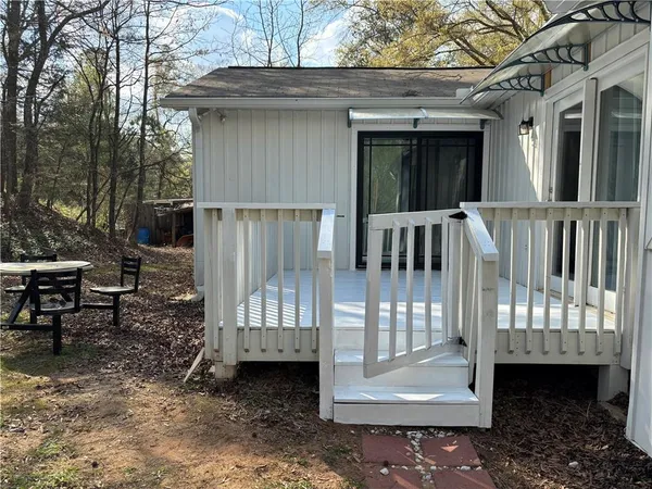 $1,750 | 64 Arnold Road, Cartersville, GA 30120