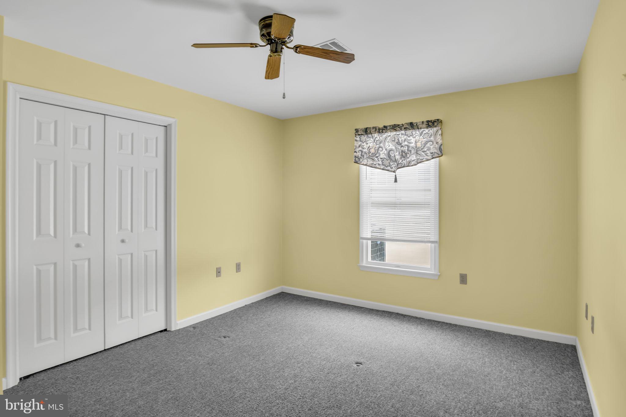 433 Mill Race Road Carlisle, PA 17013 - Photo 15 of 27 an empty room with a window