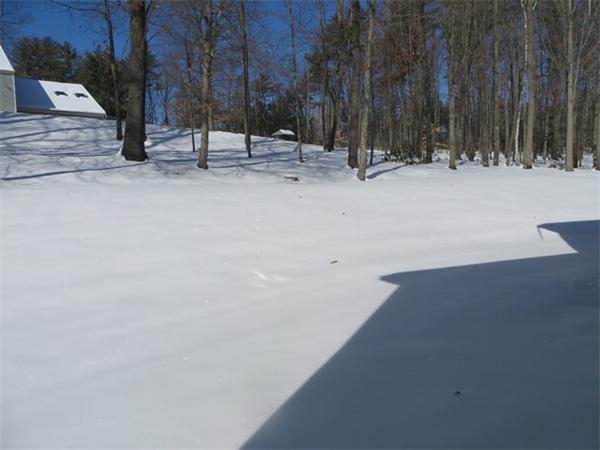 207 Country Side Road, Unit 207 Greenfield, MA 01301 - Photo 4 of 25 Gallery Image 4