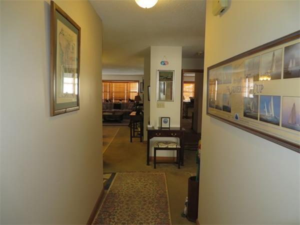 207 Country Side Road, Unit 207 Greenfield, MA 01301 - Photo 5 of 25 Gallery Image 5