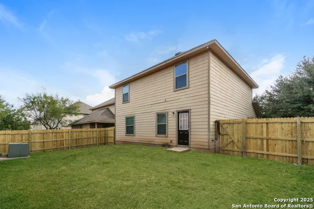 $1,645 | 8935 Bonnie Butler, San Antonio, TX 78221