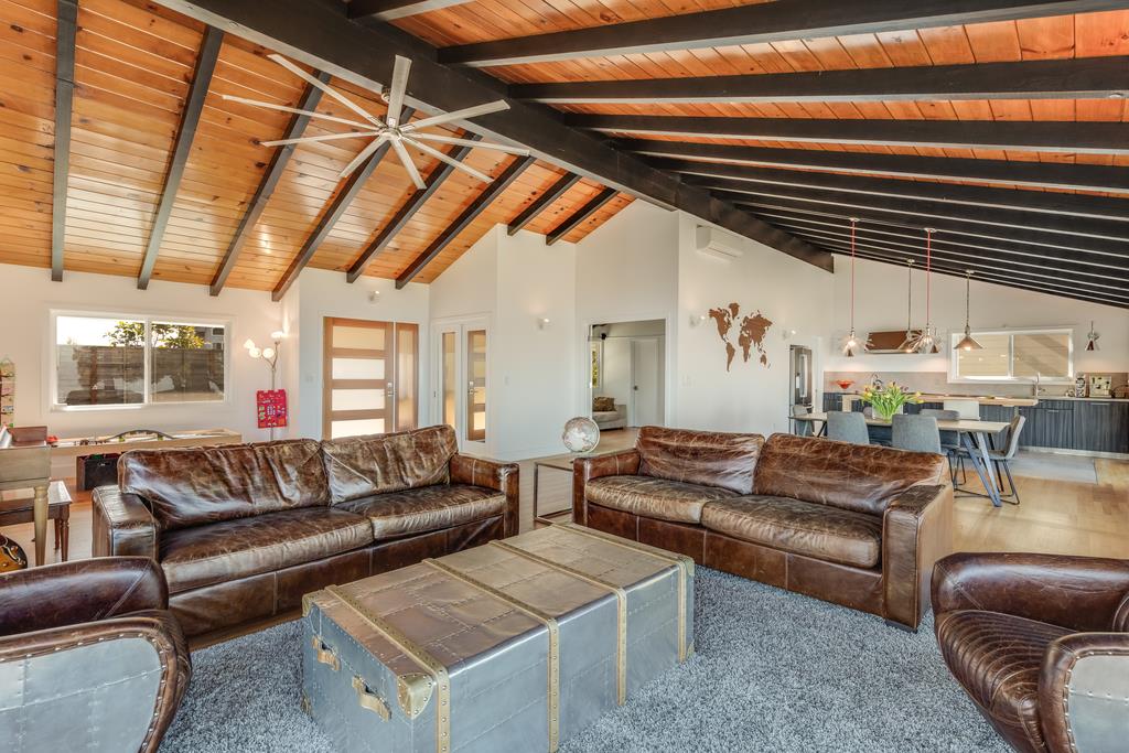 16984 Bohlman Road Saratoga, CA 95070 - Photo 6 of 50 a living room with furniture