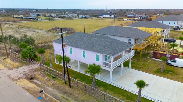 $310,000 | 1342 Sapphire Palms Court, Dickinson, TX 77539
