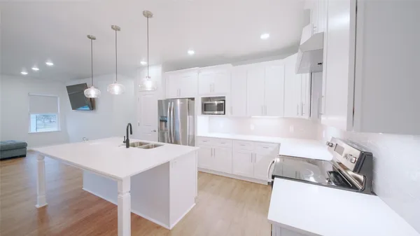 $310,000 | 1342 Sapphire Palms Court, Dickinson, TX 77539