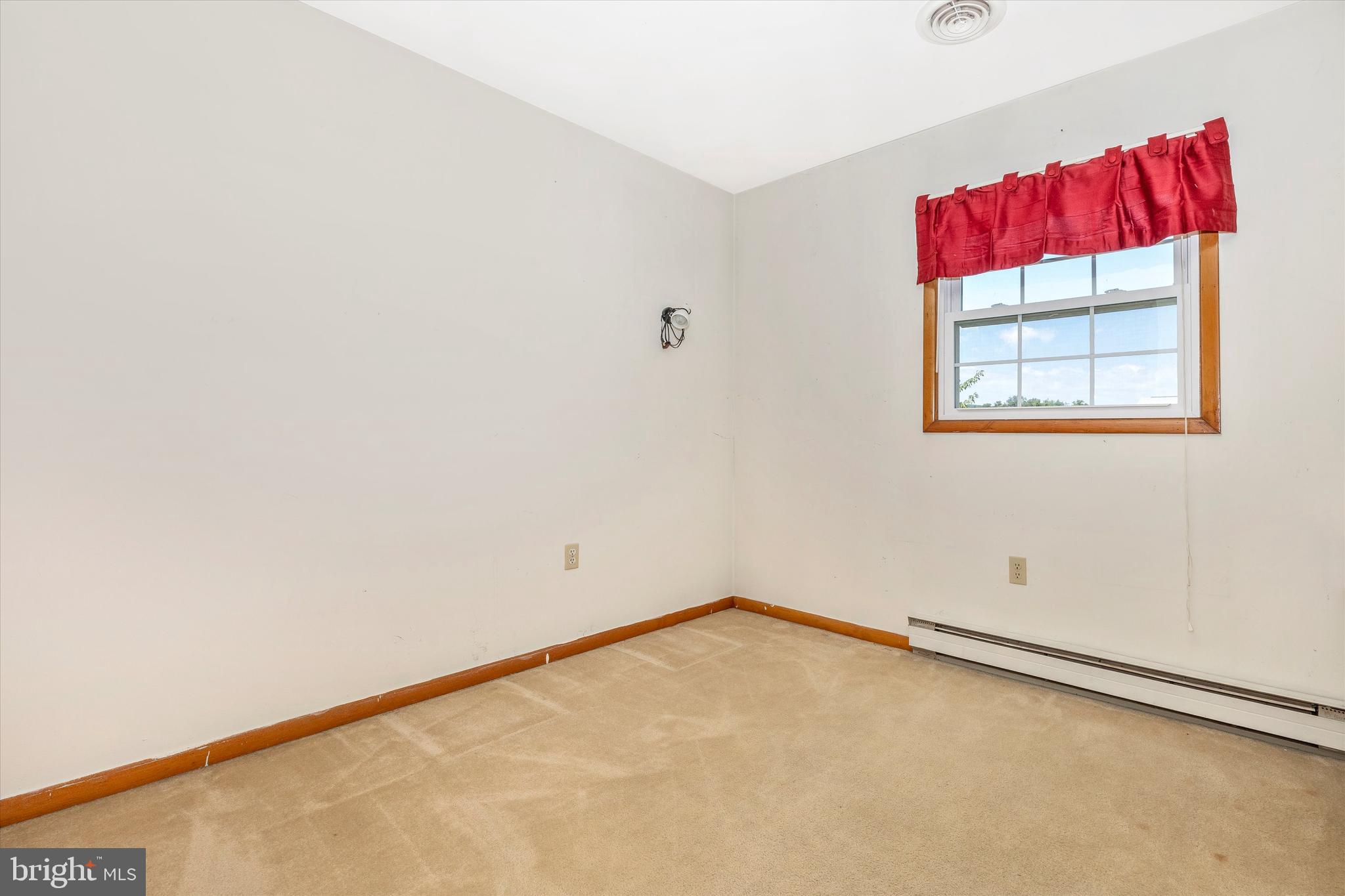 6795 Ruhland Drive Frederick, MD 21702 - Photo 29 of 36 Bedroom 2