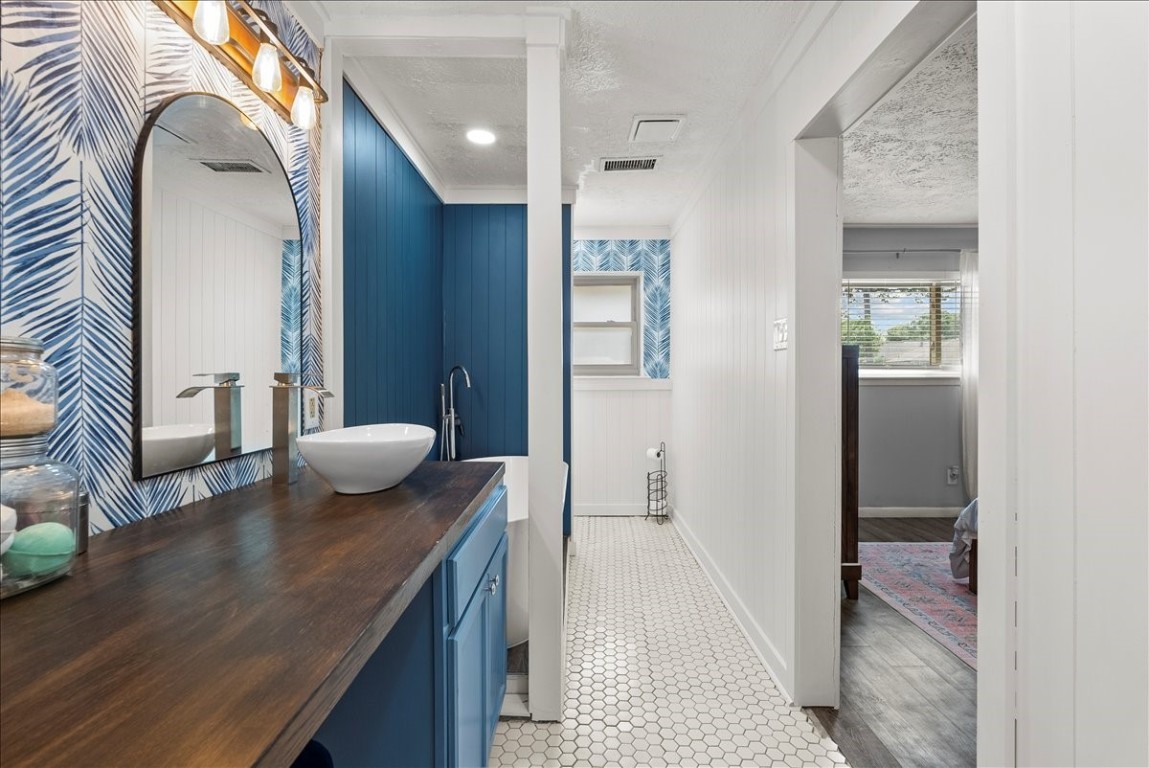 10214 Winding Trail Road La Porte, TX 77571 - Photo 24 of 49