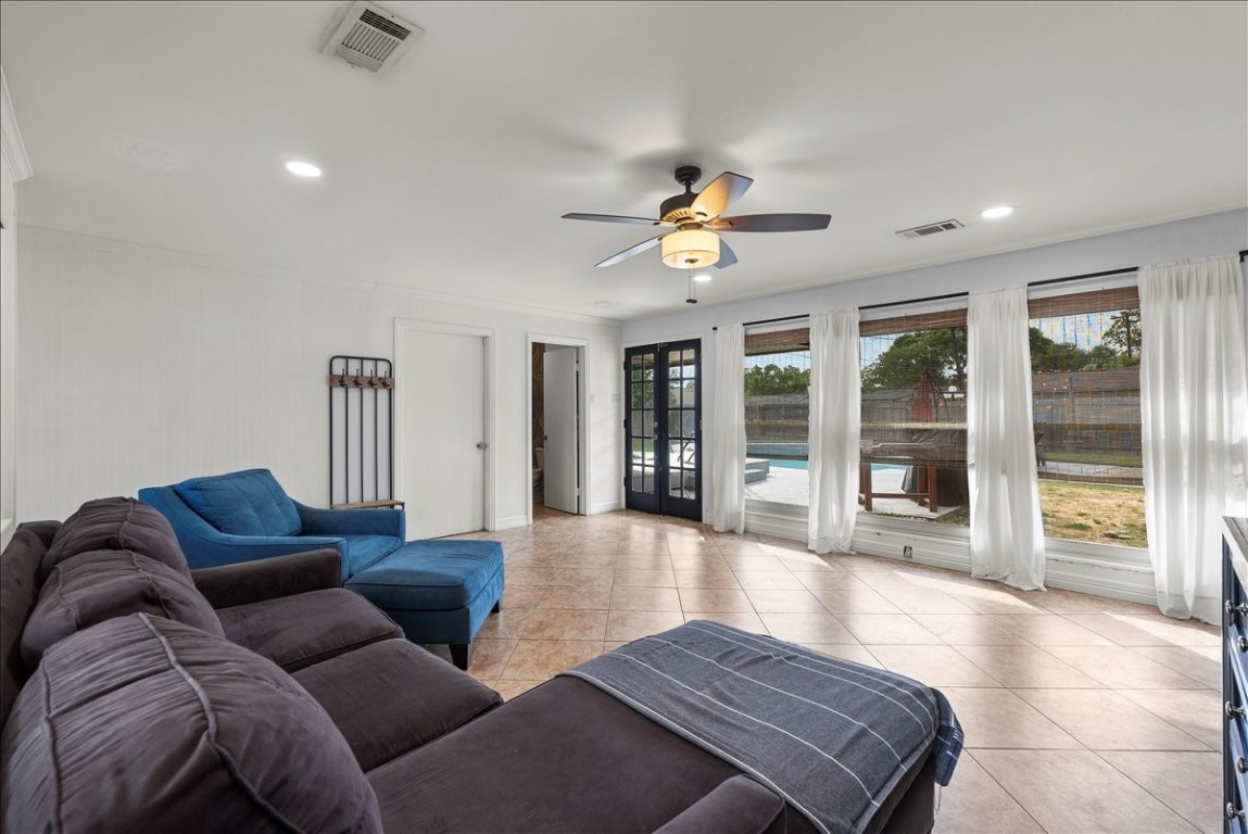 10214 Winding Trail Road La Porte, TX 77571 - Photo 29 of 49