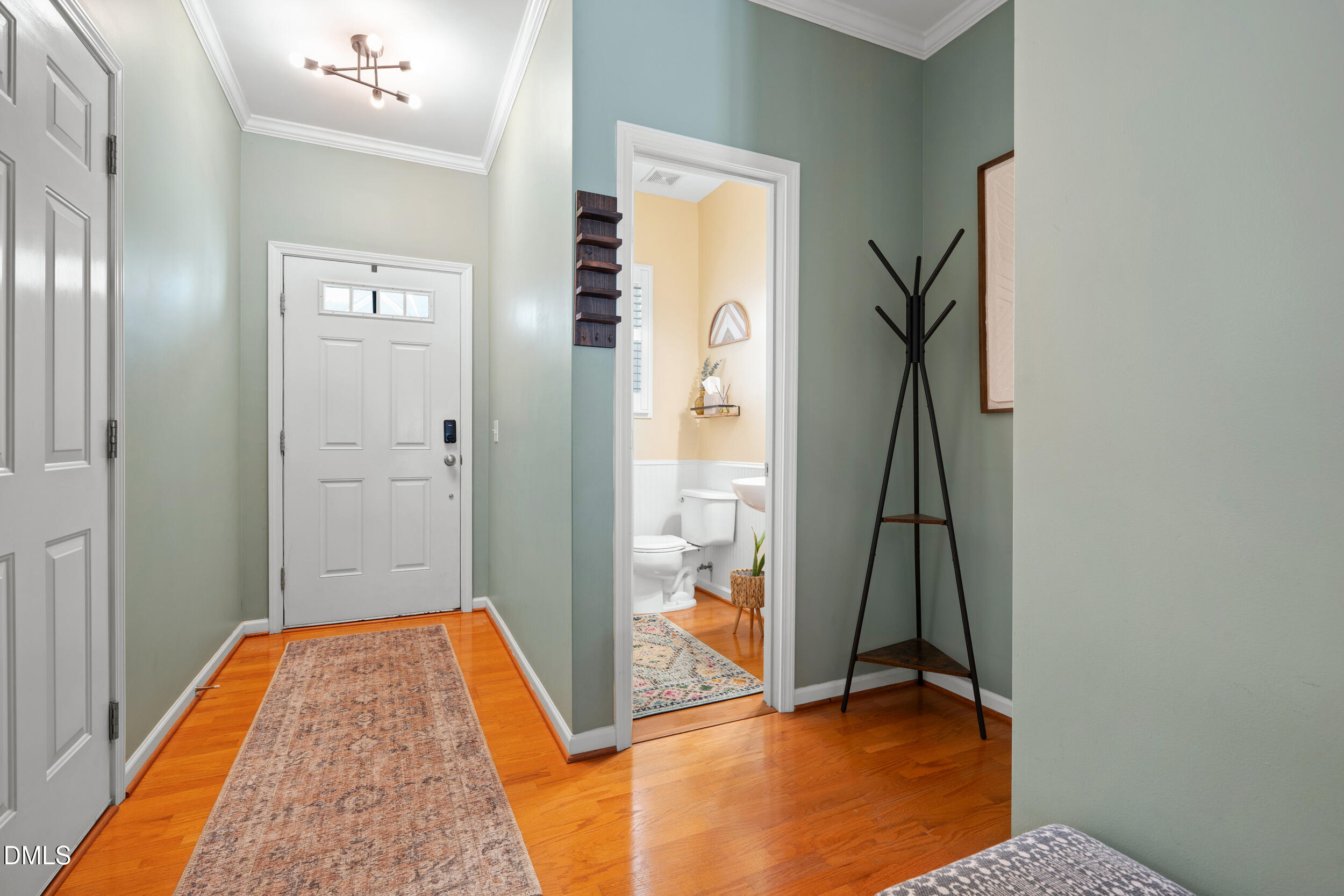 5552 Nur Lane Raleigh, NC 27606 - Photo 8 of 66 8_dsc02758