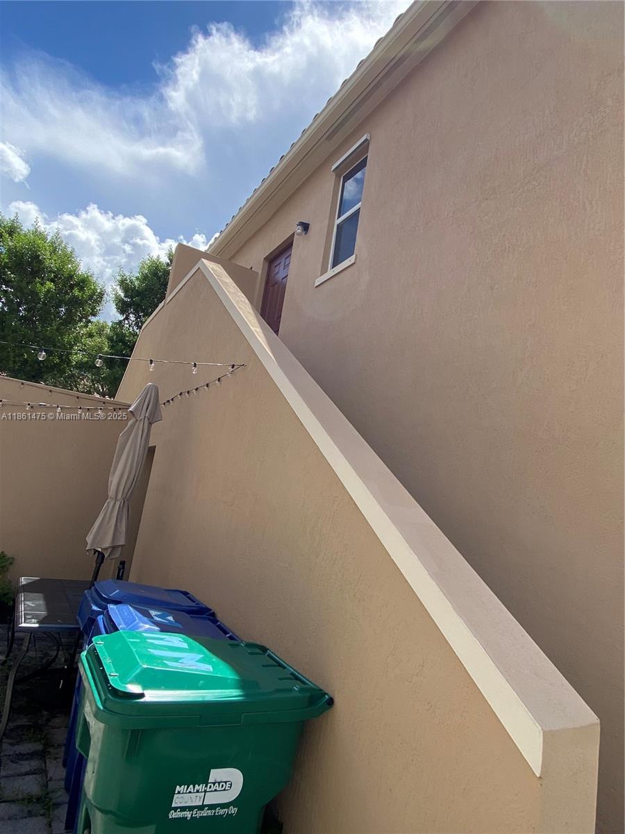 17004 Southwest 95th Terrace Miami, FL 33196 - Photo 9 of 15