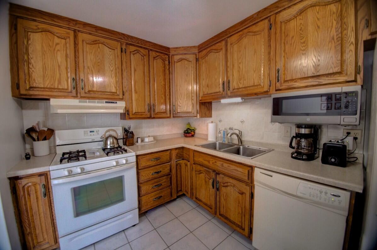 3414 Birch Street La Crosse, WI 54601 - Photo 7 of 27 7