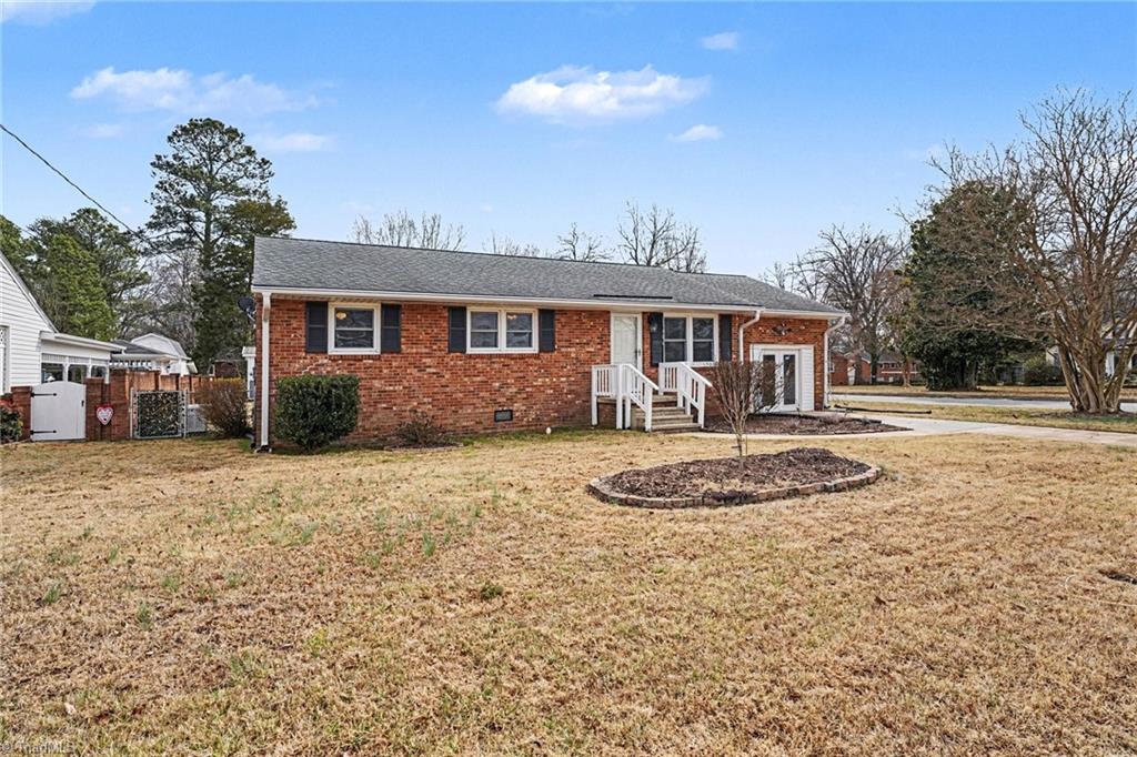 106 Hall Street Graham, NC 27253 - Photo 3 of 37