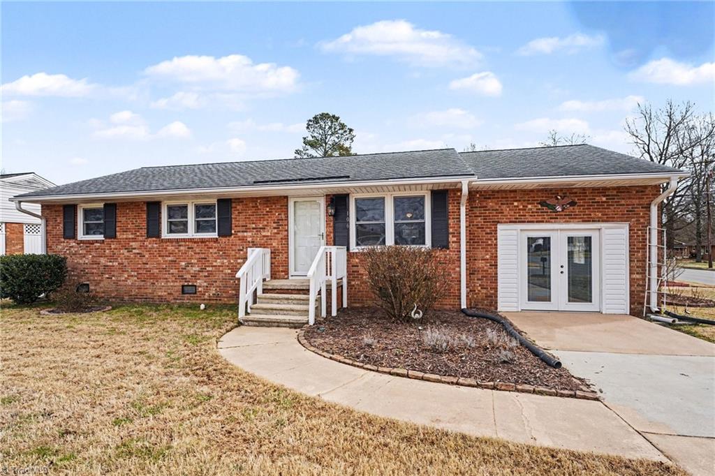 106 Hall Street Graham, NC 27253 - Photo 4 of 37