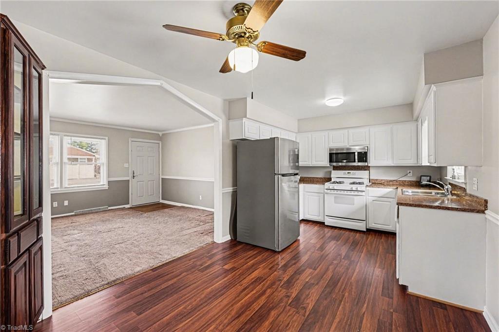 106 Hall Street Graham, NC 27253 - Photo 9 of 37