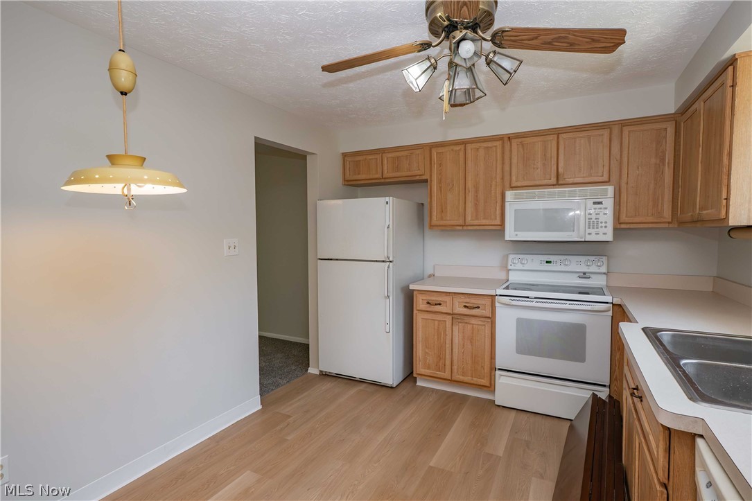 6478 State Road, Unit G12 Parma, OH 44134 - Photo 5 of 41 Gallery Image 5
