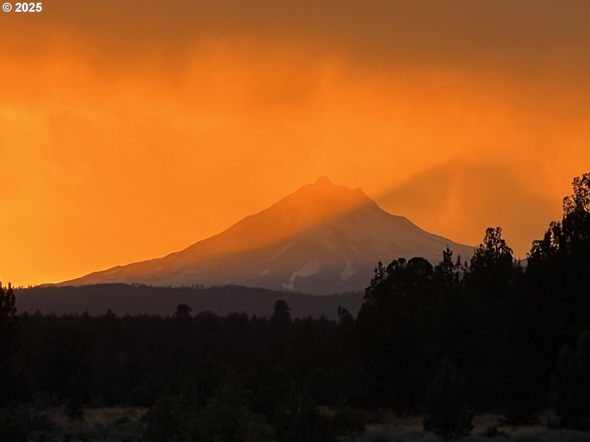 12510 Southwest Geneva Road Culver, OR 97734 - Photo 39 of 47 a view of sunset and mountains