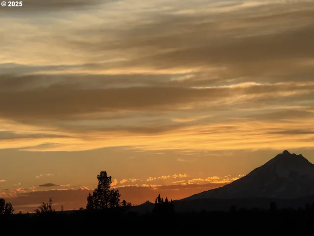 $625,000 | 12510 Southwest Geneva Road, Culver, OR 97734