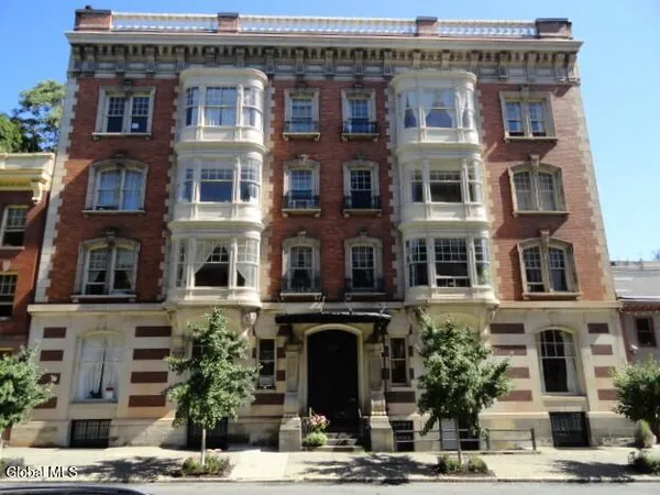 $295,000 | 355 State Street, Unit 3ER, Albany, NY 12210