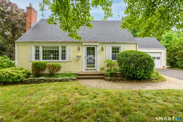 $525,000 | 1706 Main Street, Glastonbury, CT 06033