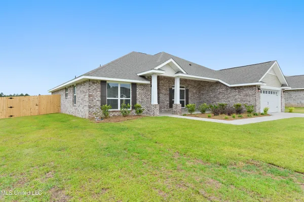 $2,500 | 13913 Ruby Lane, Biloxi, MS 39532