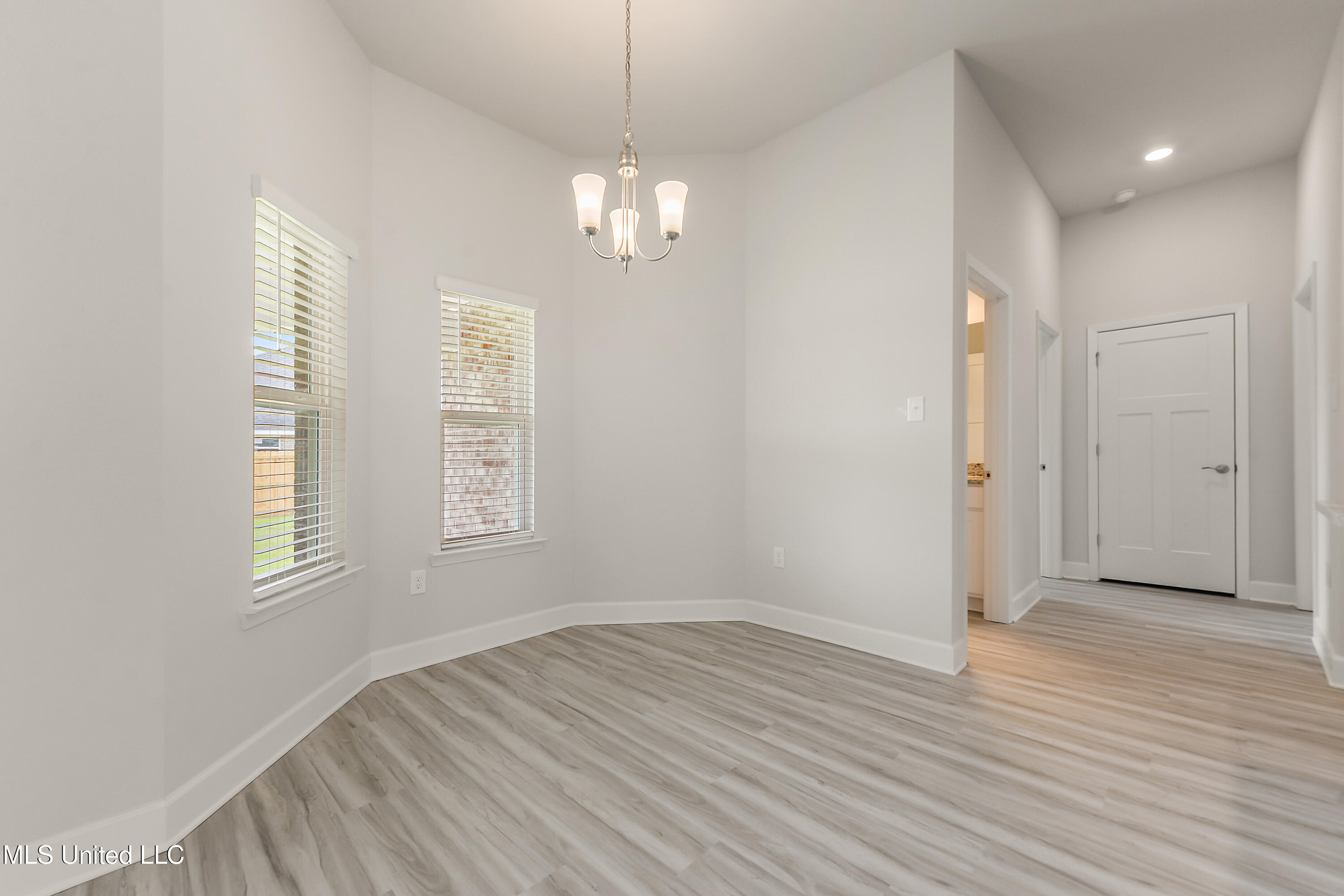 13913 Ruby Lane Biloxi, MS 39532 - Photo 23 of 33 013 (1)