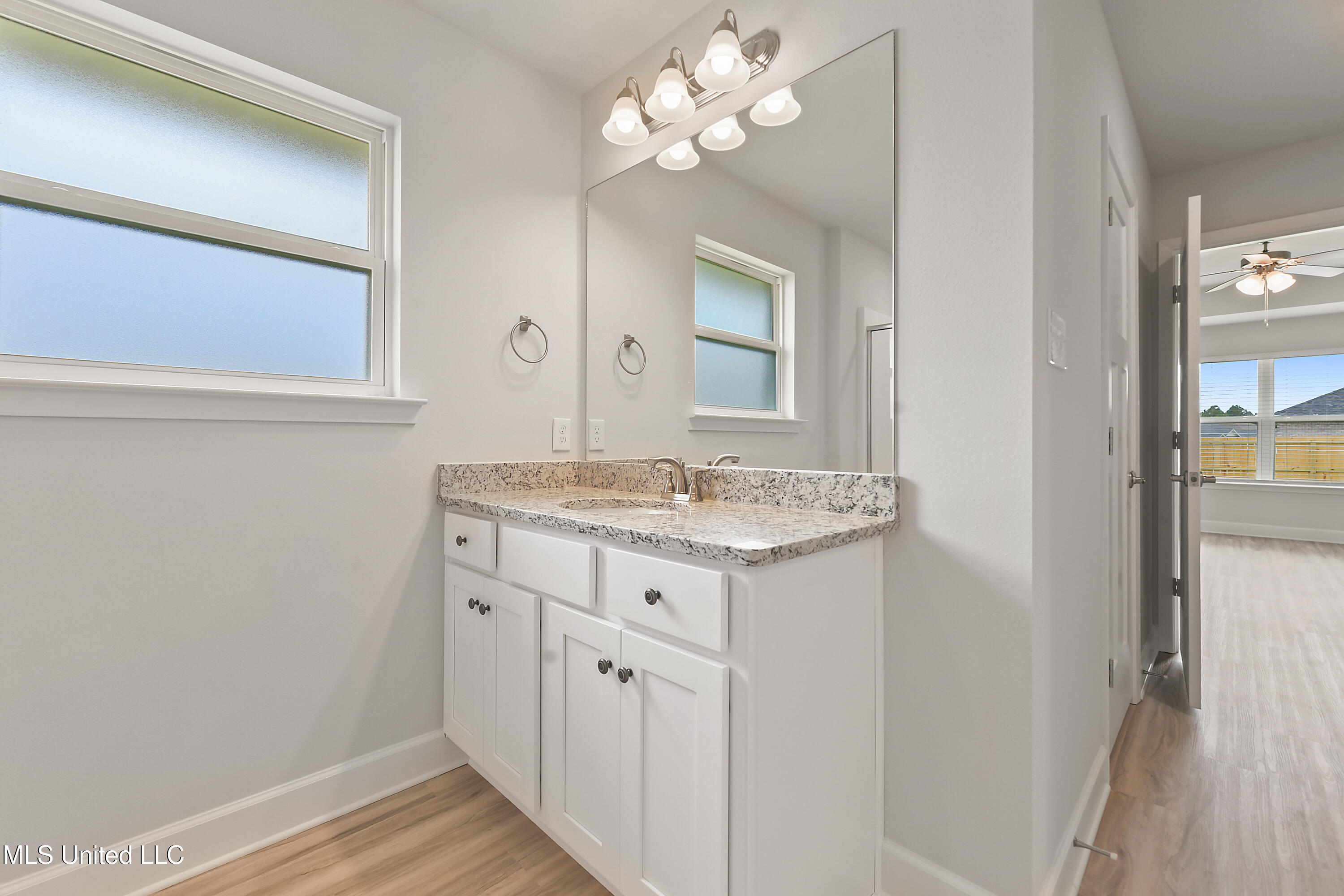 13913 Ruby Lane Biloxi, MS 39532 - Photo 26 of 33 016