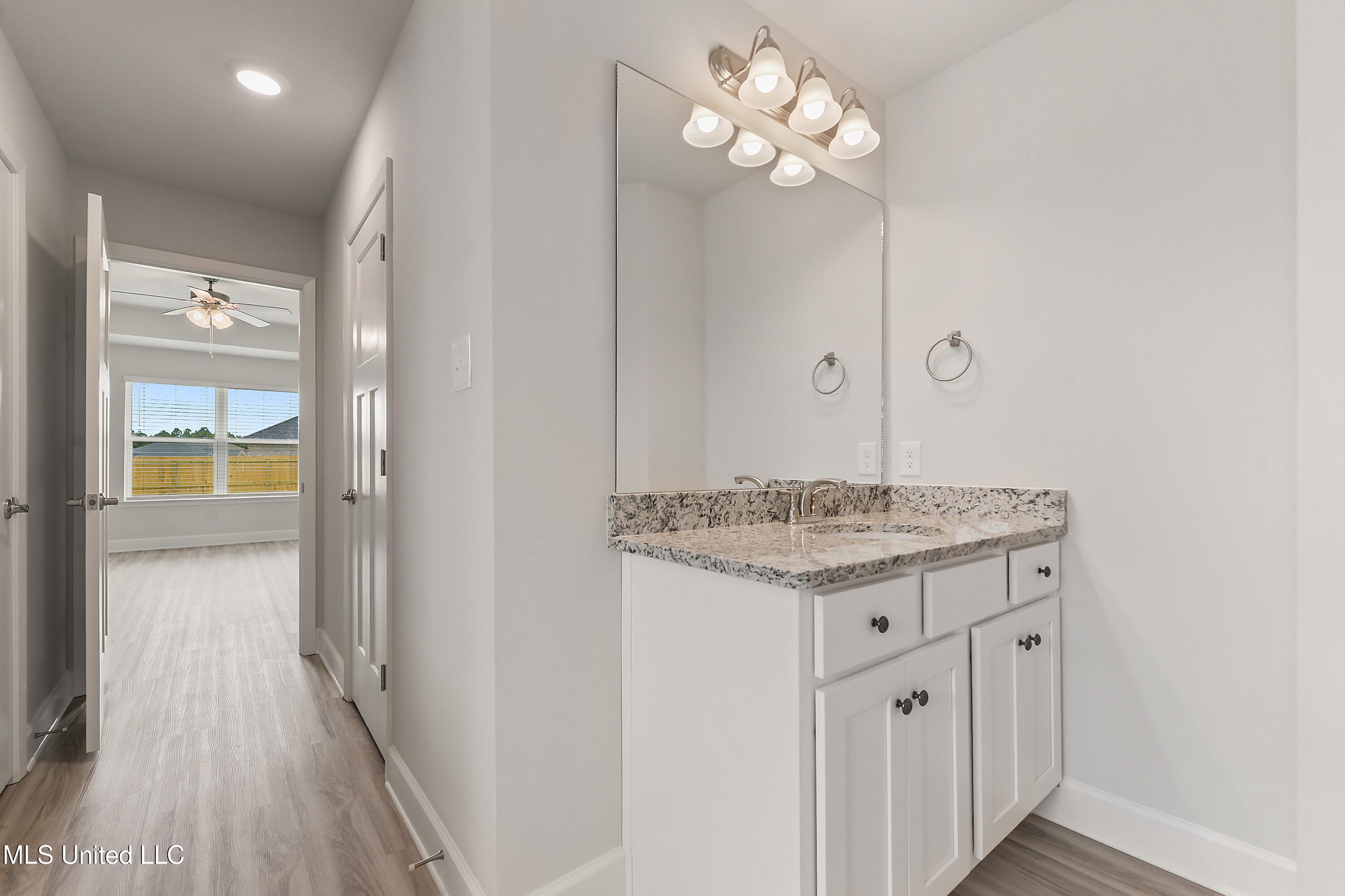 13913 Ruby Lane Biloxi, MS 39532 - Photo 27 of 33 017