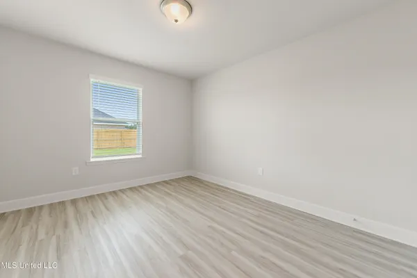 $2,500 | 13913 Ruby Lane, Biloxi, MS 39532