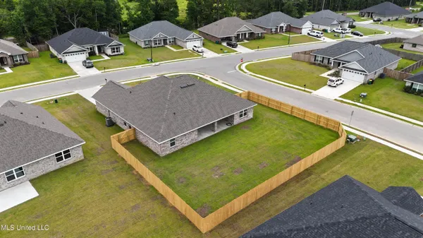 $2,500 | 13913 Ruby Lane, Biloxi, MS 39532