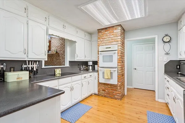 $479,900 | 118 Deer Trail, Bruceville, TX 76630