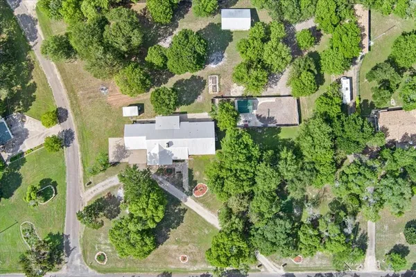 $479,900 | 118 Deer Trail, Bruceville, TX 76630