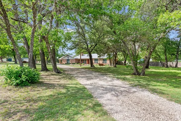 $479,900 | 118 Deer Trail, Bruceville, TX 76630