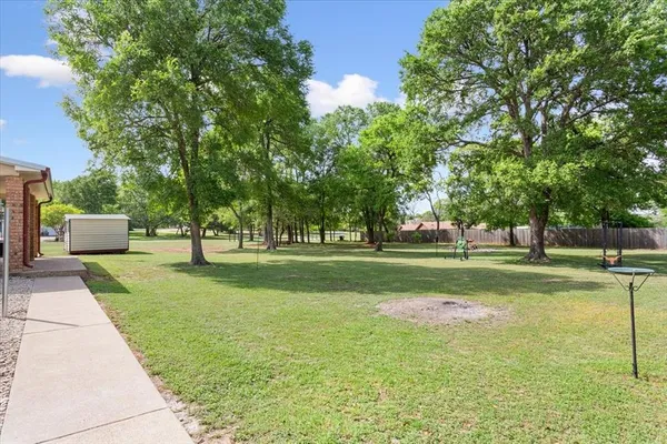 $479,900 | 118 Deer Trail, Bruceville, TX 76630