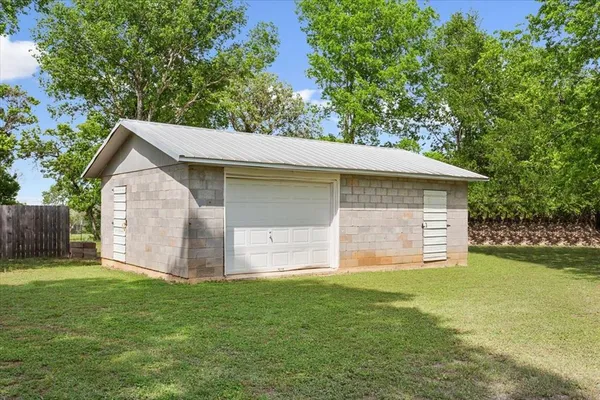 $479,900 | 118 Deer Trail, Bruceville, TX 76630