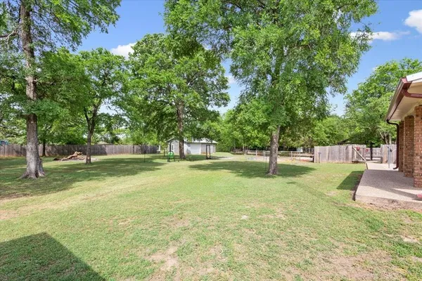 $479,900 | 118 Deer Trail, Bruceville, TX 76630