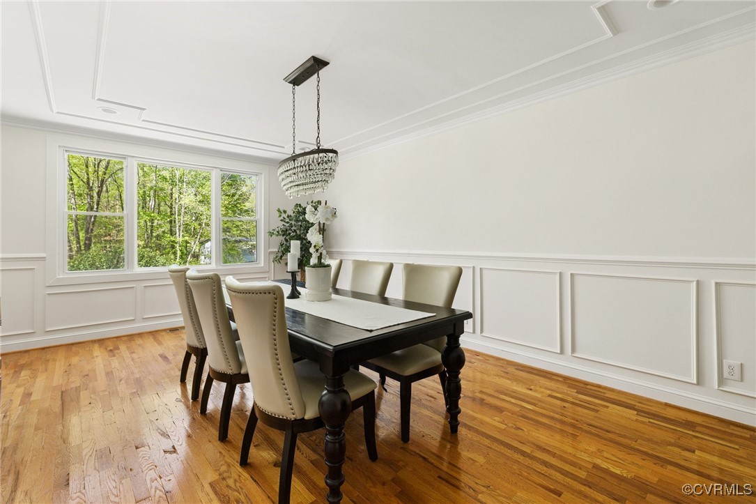 439 Wood Acres Road Manakin-Sabot, VA 23103 - Photo 10 of 37 Dining Room is large enough for all of your holida