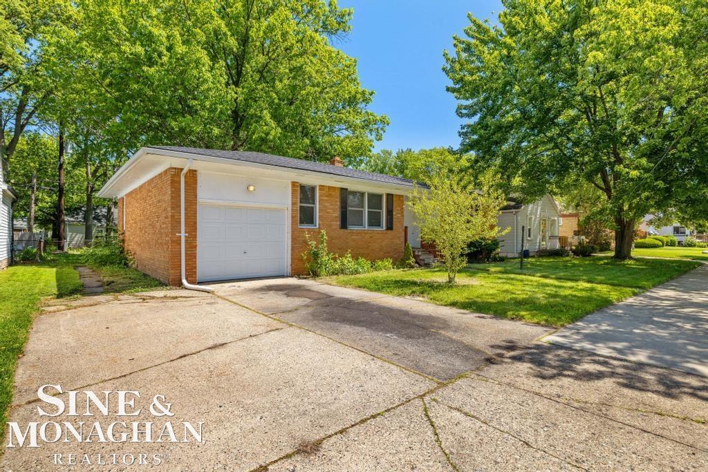 20933 Ridgemont Road Harper Woods, MI 48225 - Photo 28 of 30