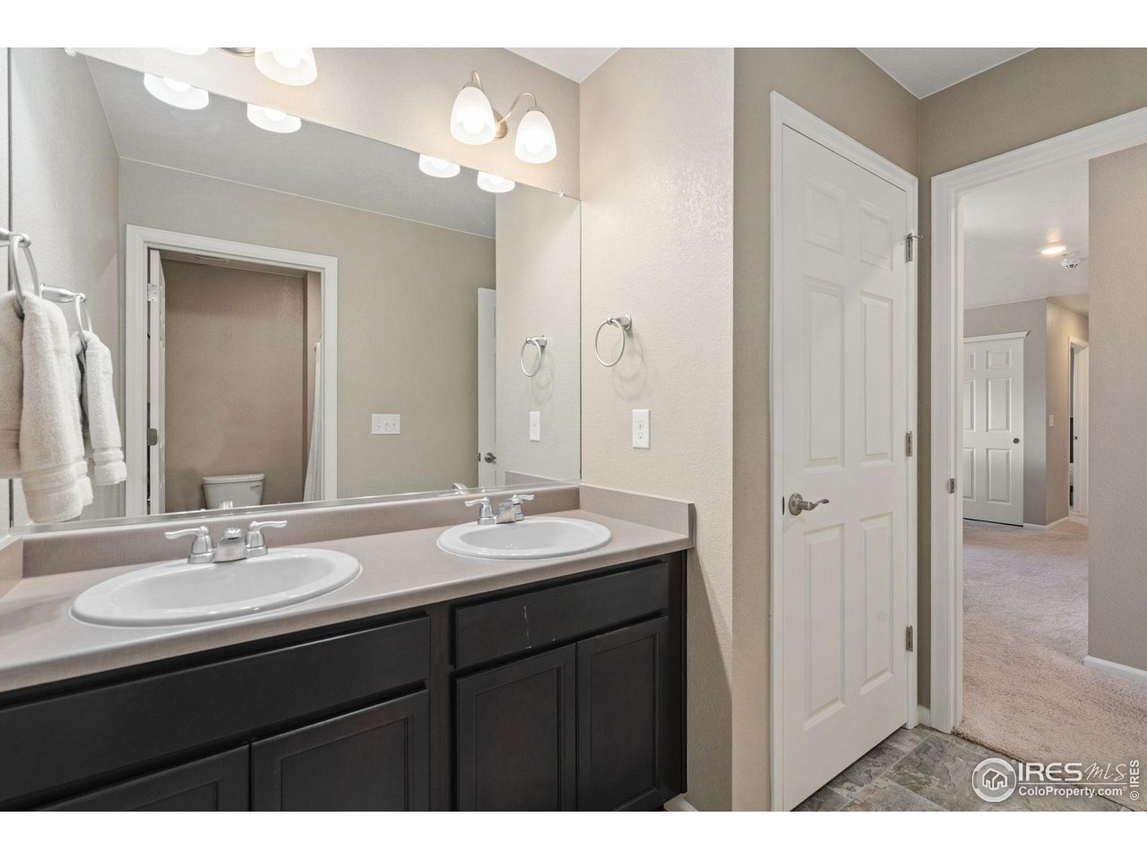 1281 Sun River Road Berthoud, CO 80513 - Photo 19 of 39 Full Bathroom, Main Level