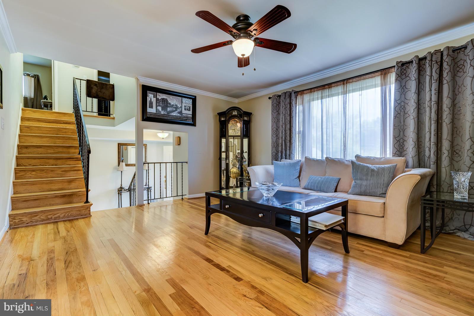 4500 Kinmount Road Lanham, MD 20706 - Photo 11 of 24 Living Room