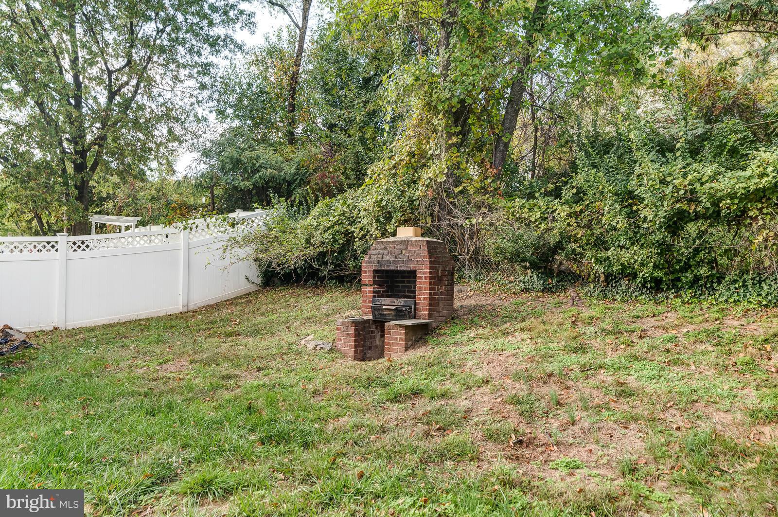 4500 Kinmount Road Lanham, MD 20706 - Photo 22 of 24 Backyard